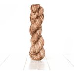 Urth Yarns Monokrom -fingering 3060 vaaleanruskea